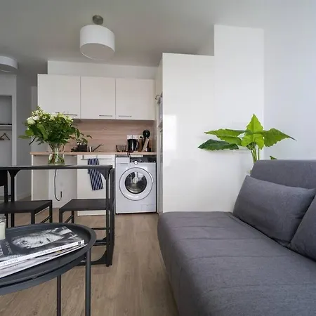 2 Pieces Lumineux Avec Balcon - 351c Appartement Rueil-Malmaison